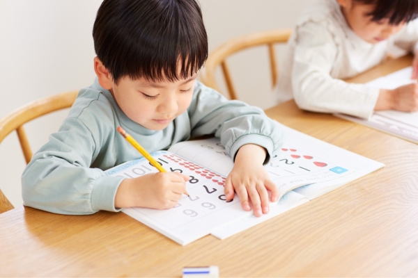 Cuidando do Crescimento e Bem-Estar das Crianças